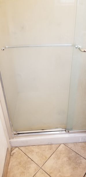 Before & After Shower Door Cleaning in Fontana, CA (4)